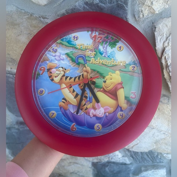 Vintage Winnie The Pooh Wall Clock Analog Nursery Decor Red Tigger Pooh Piglet - Picture 1 of 3